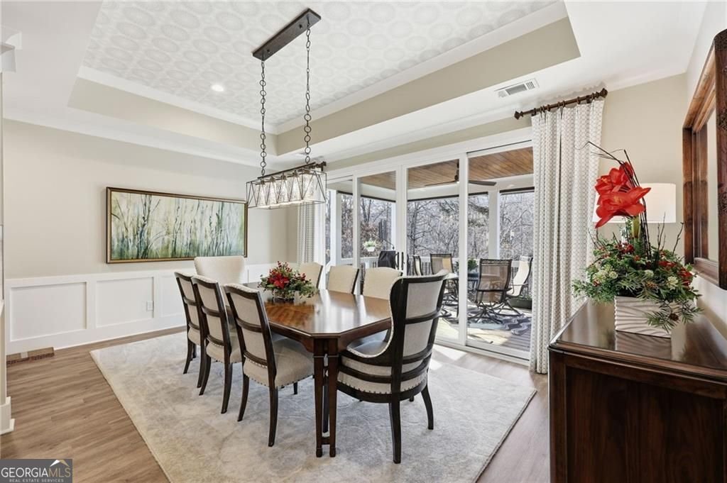 6039 Grand Marina Circle Gainesville - 27