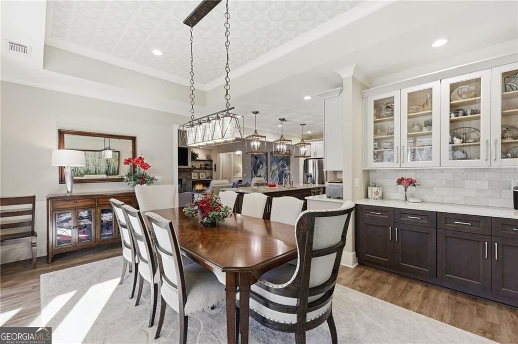 6039 Grand Marina Circle Gainesville - 28