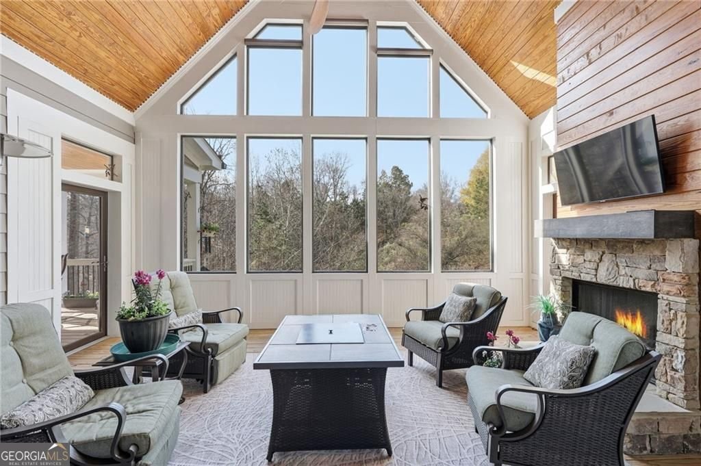 6039 Grand Marina Circle Gainesville - 32