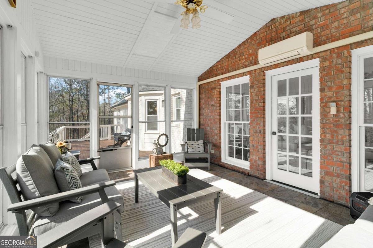 2830 Dabbs Bridge Road Dallas - 37