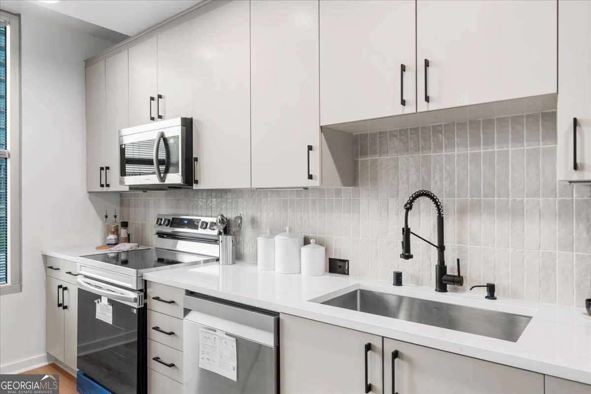 250 Pharr Road Atlanta - 17