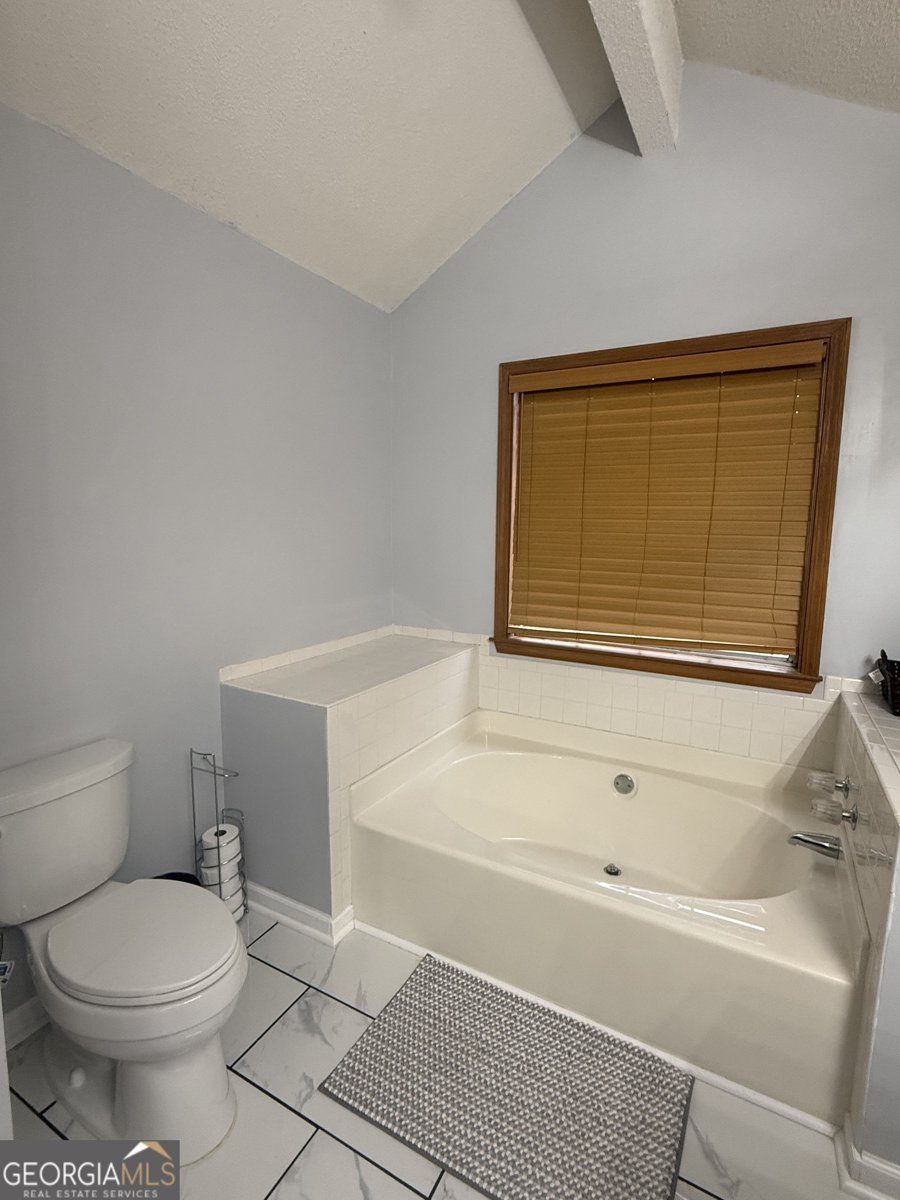 300 Jeremys Straight Stockbridge - 21