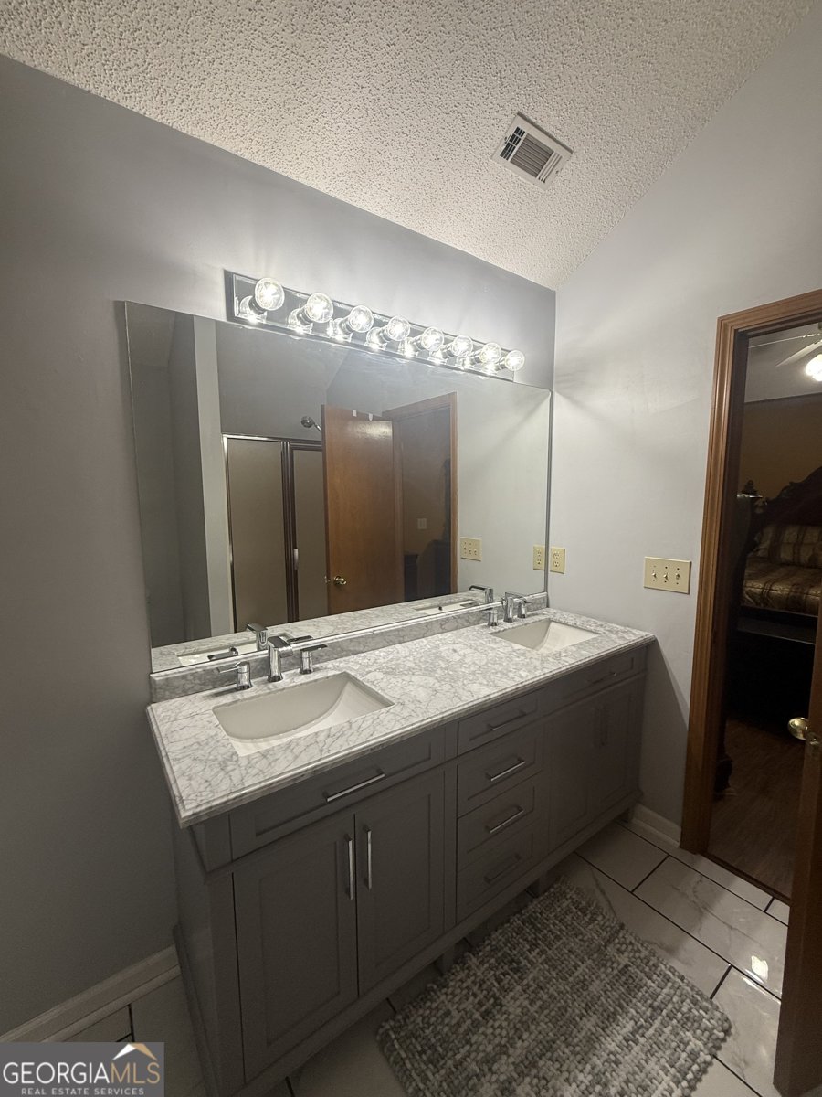 300 Jeremys Straight Stockbridge - 22