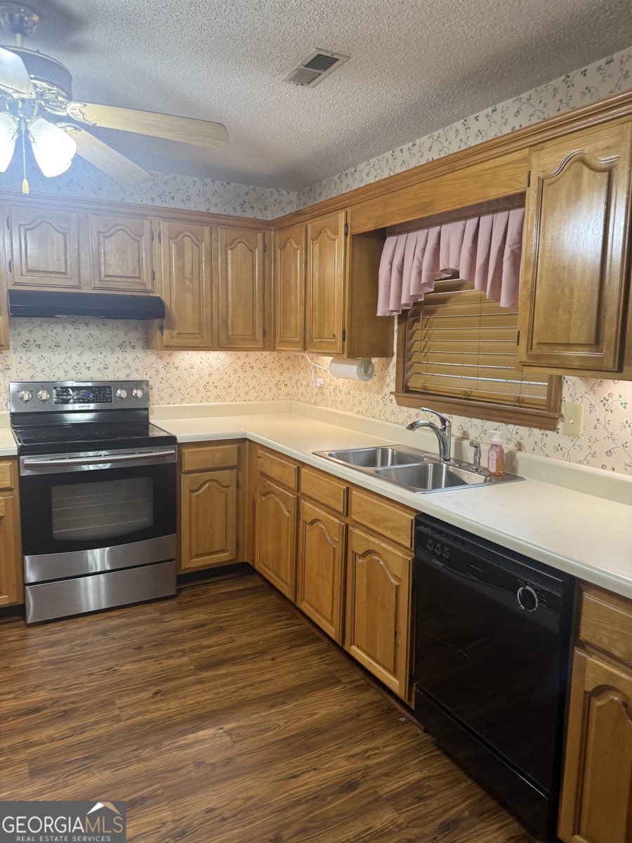 300 Jeremys Straight Stockbridge - 6