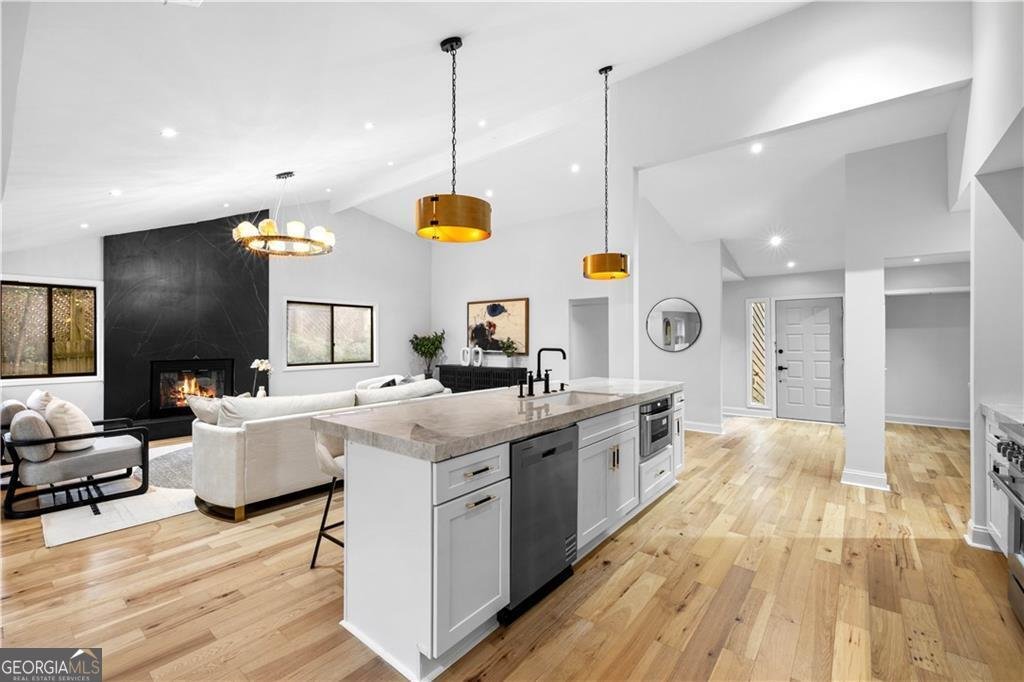 1217 Fairfield Drive Marietta - 6