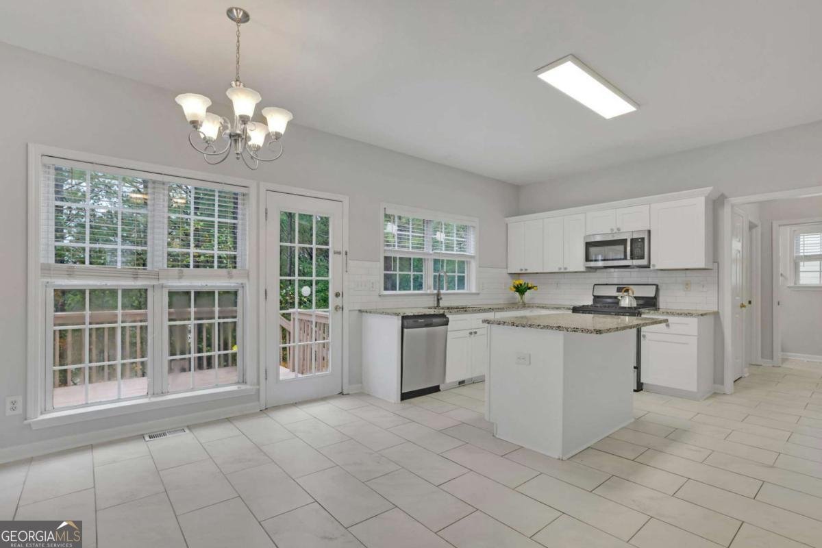 11420 Crossington Road Johns Creek - 12