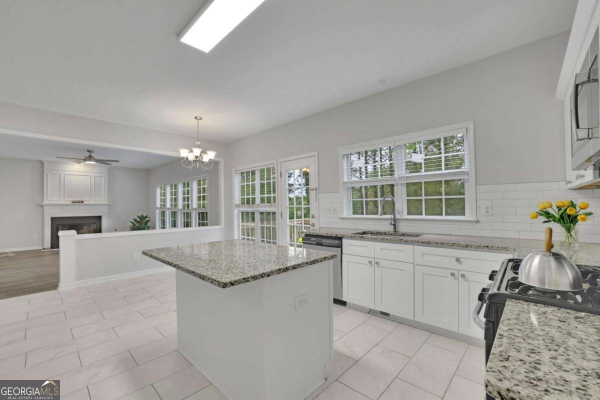 11420 Crossington Road Johns Creek - 15