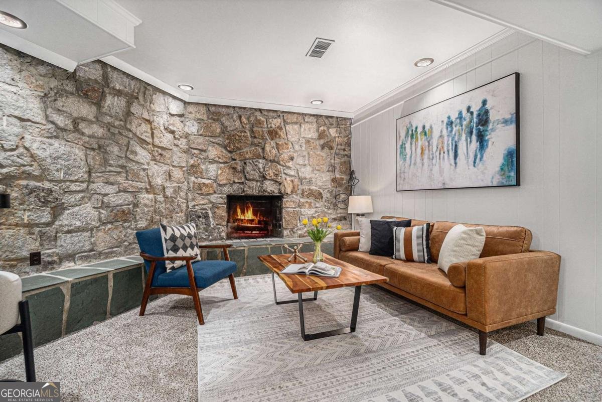 2568 SUGARPLUM Court Atlanta - 24