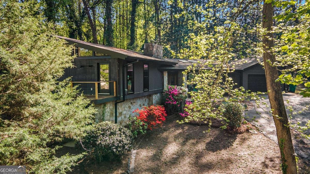 2568 SUGARPLUM Court Atlanta - 33