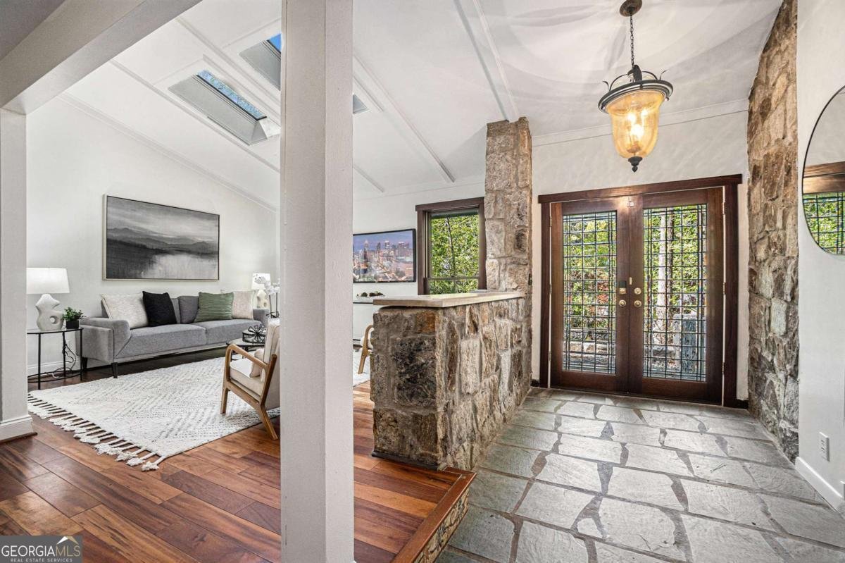 2568 SUGARPLUM Court Atlanta - 4