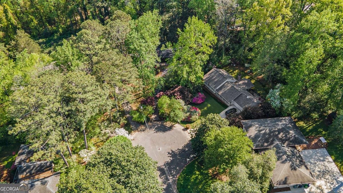 2568 SUGARPLUM Court Atlanta - 40