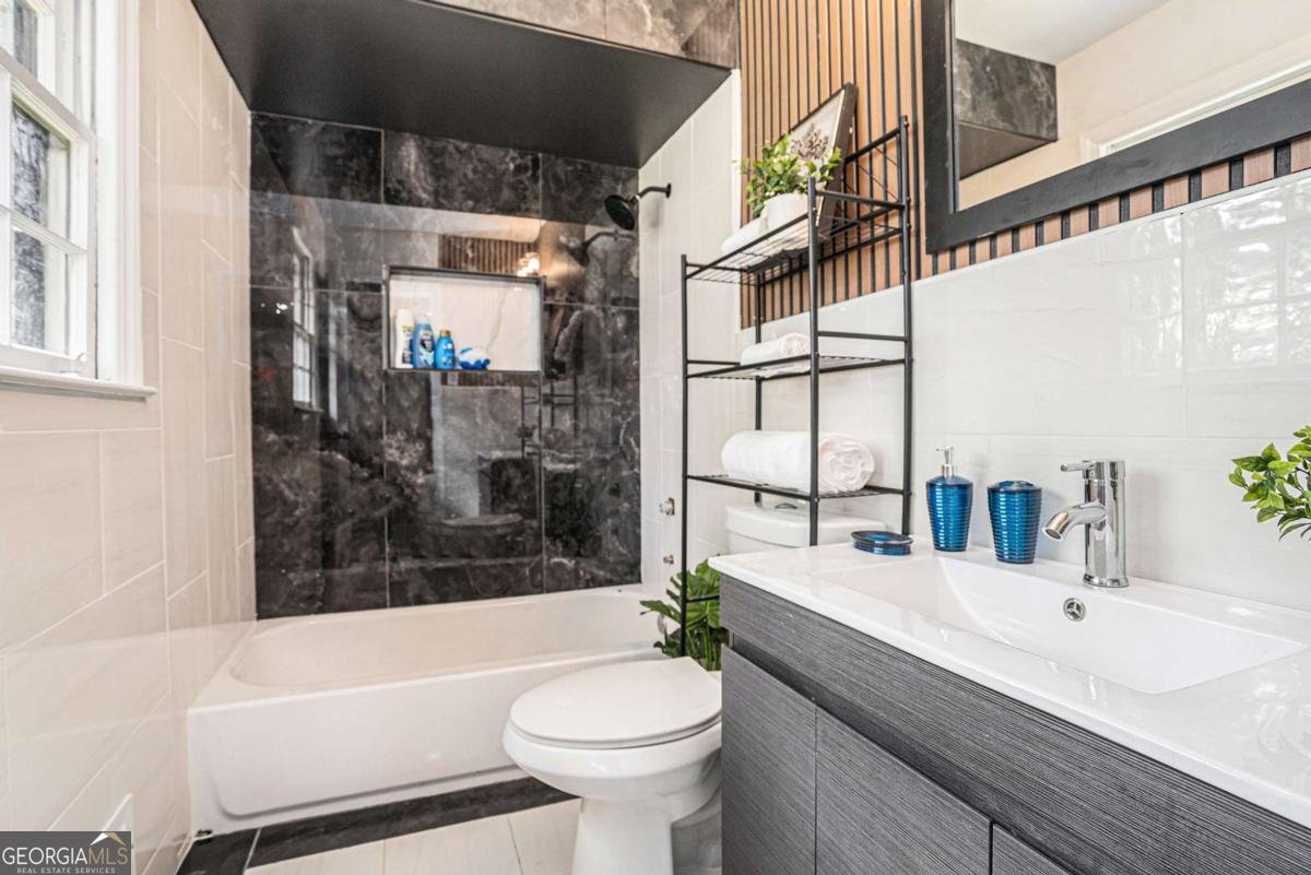 1443 Snapfinger Road Decatur - 14