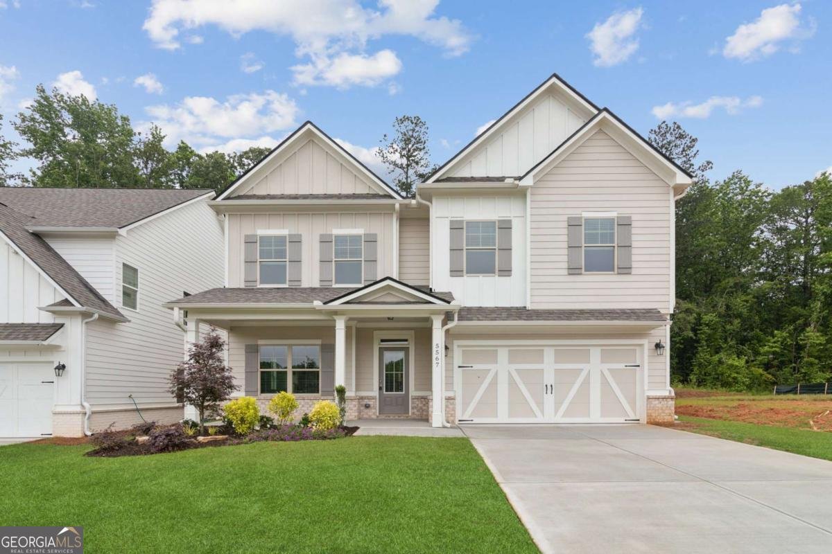 5574 Overlook Drive Flowery Branch - main photo