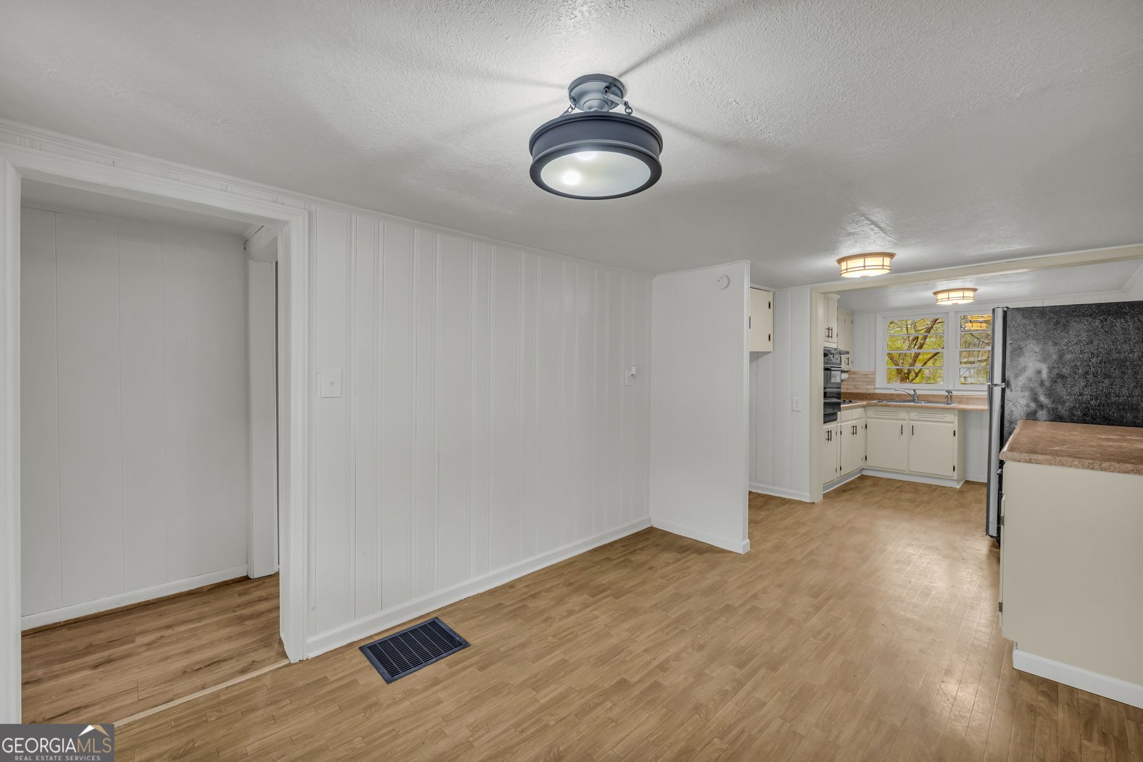 132 Queen Street Toccoa - 35