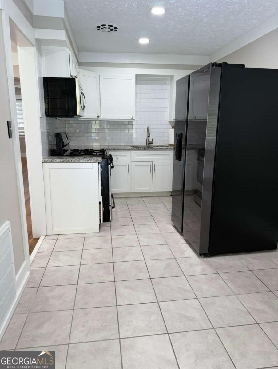 1179 Lynmoor Drive Brookhaven - 10