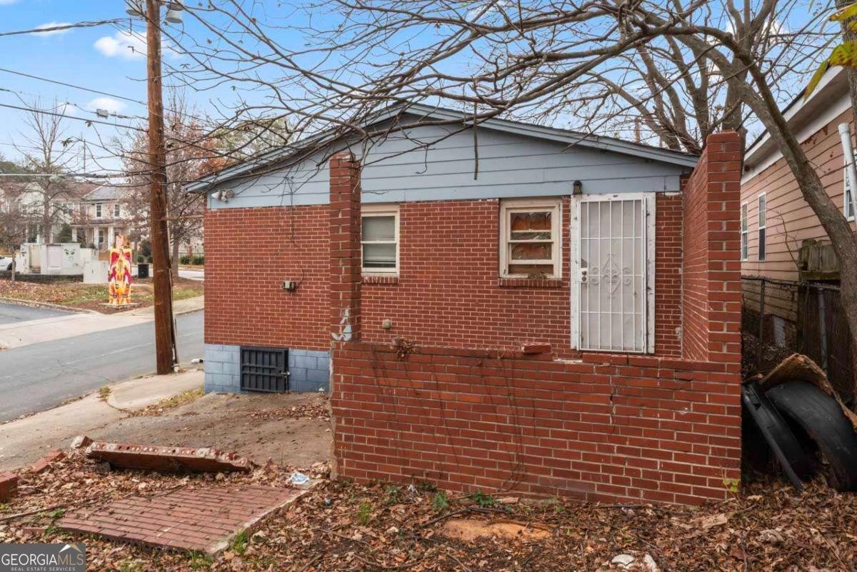 722 Cameron M Alexander Boulevard Atlanta - 17