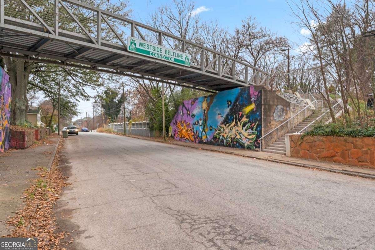 722 Cameron M Alexander Boulevard Atlanta - 19