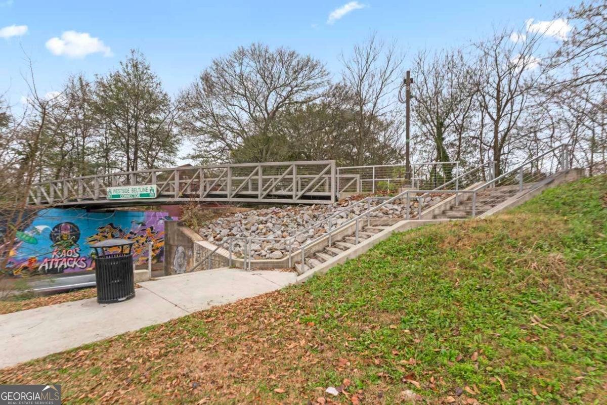 722 Cameron M Alexander Boulevard Atlanta - 20