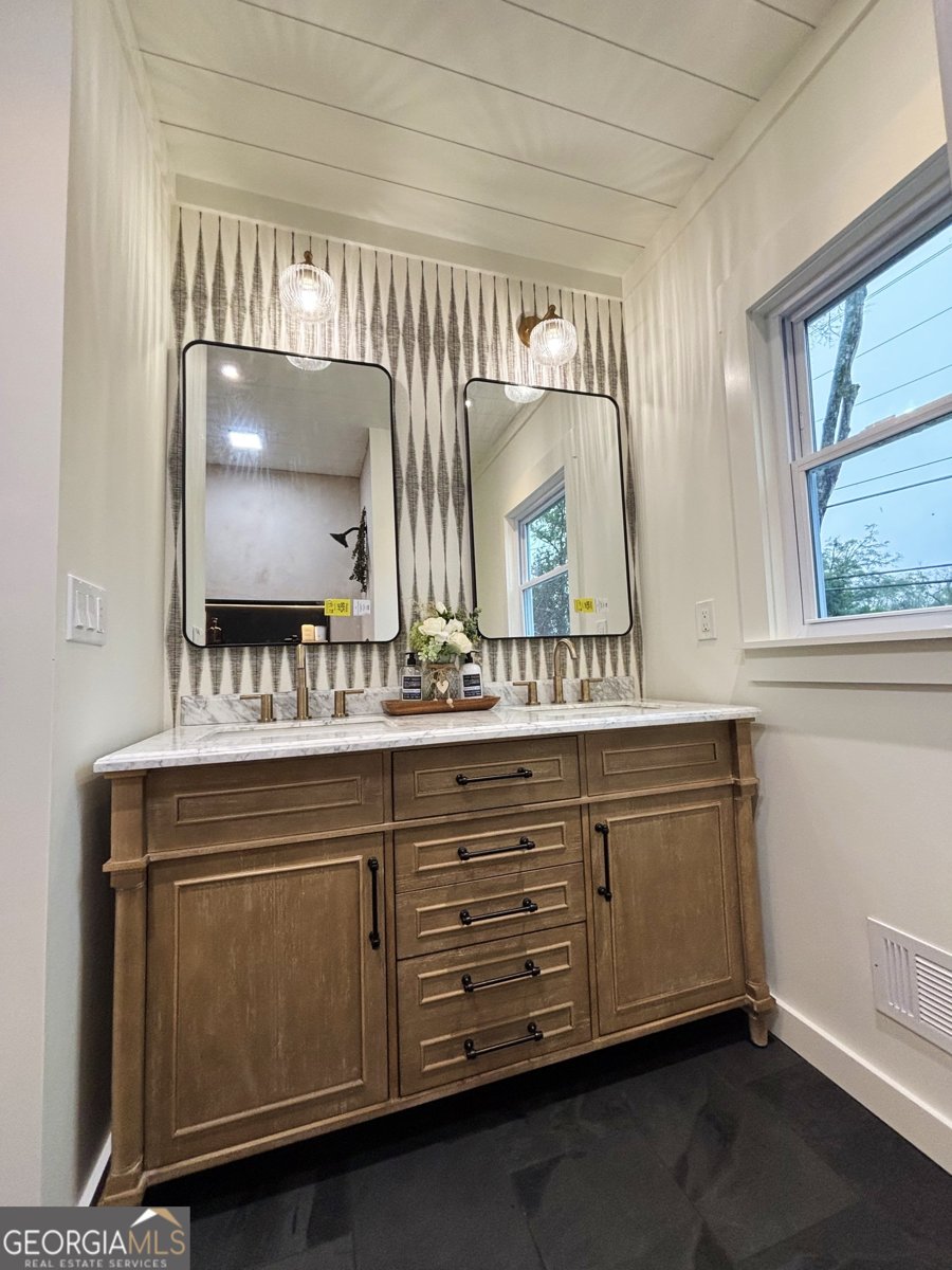 436 West Washington Street Monticello - 8