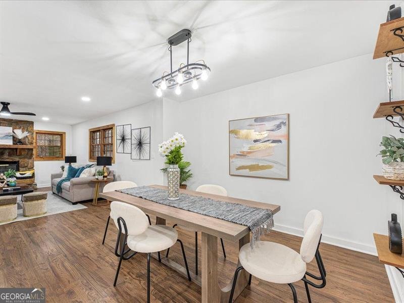 4390 Chelou Drive Austell - 12