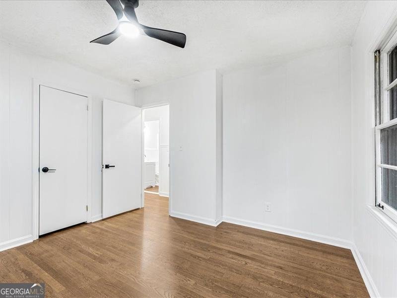 4390 Chelou Drive Austell - 22