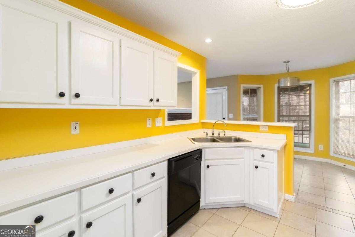 255 Camden Park Drive Lawrenceville - 18