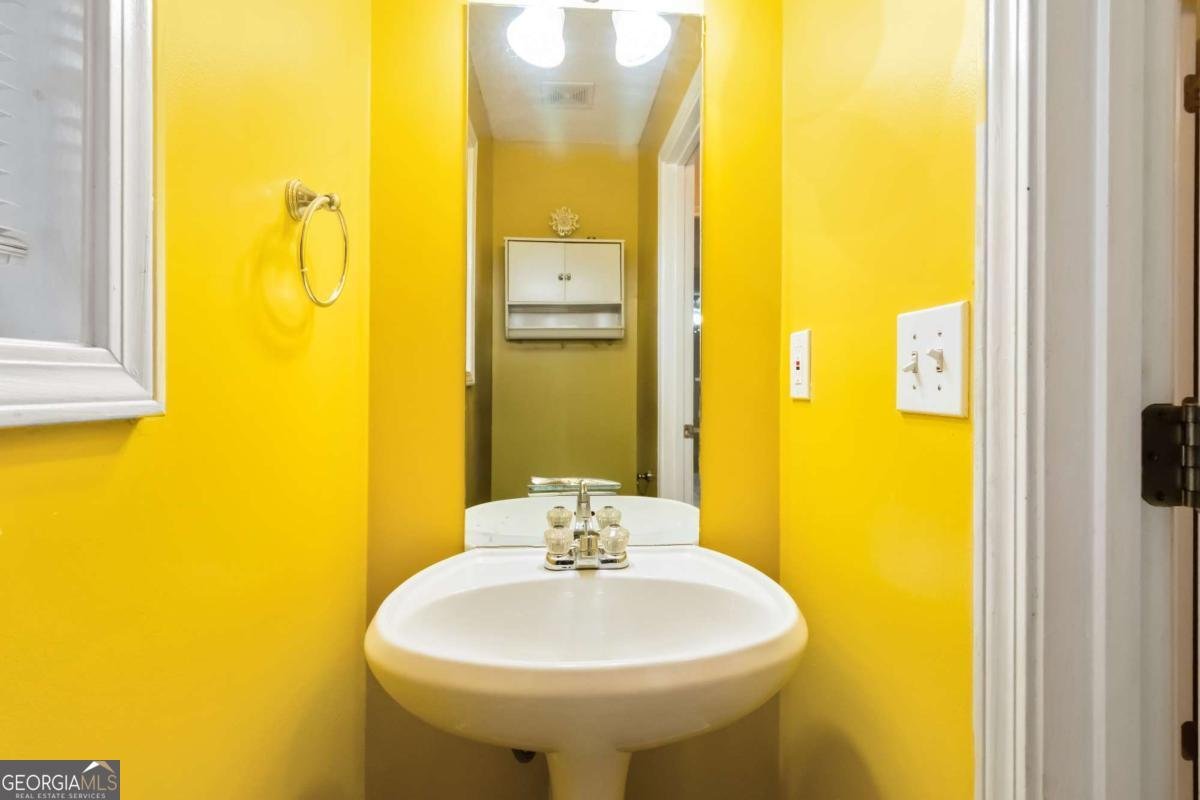 255 Camden Park Drive Lawrenceville - 21