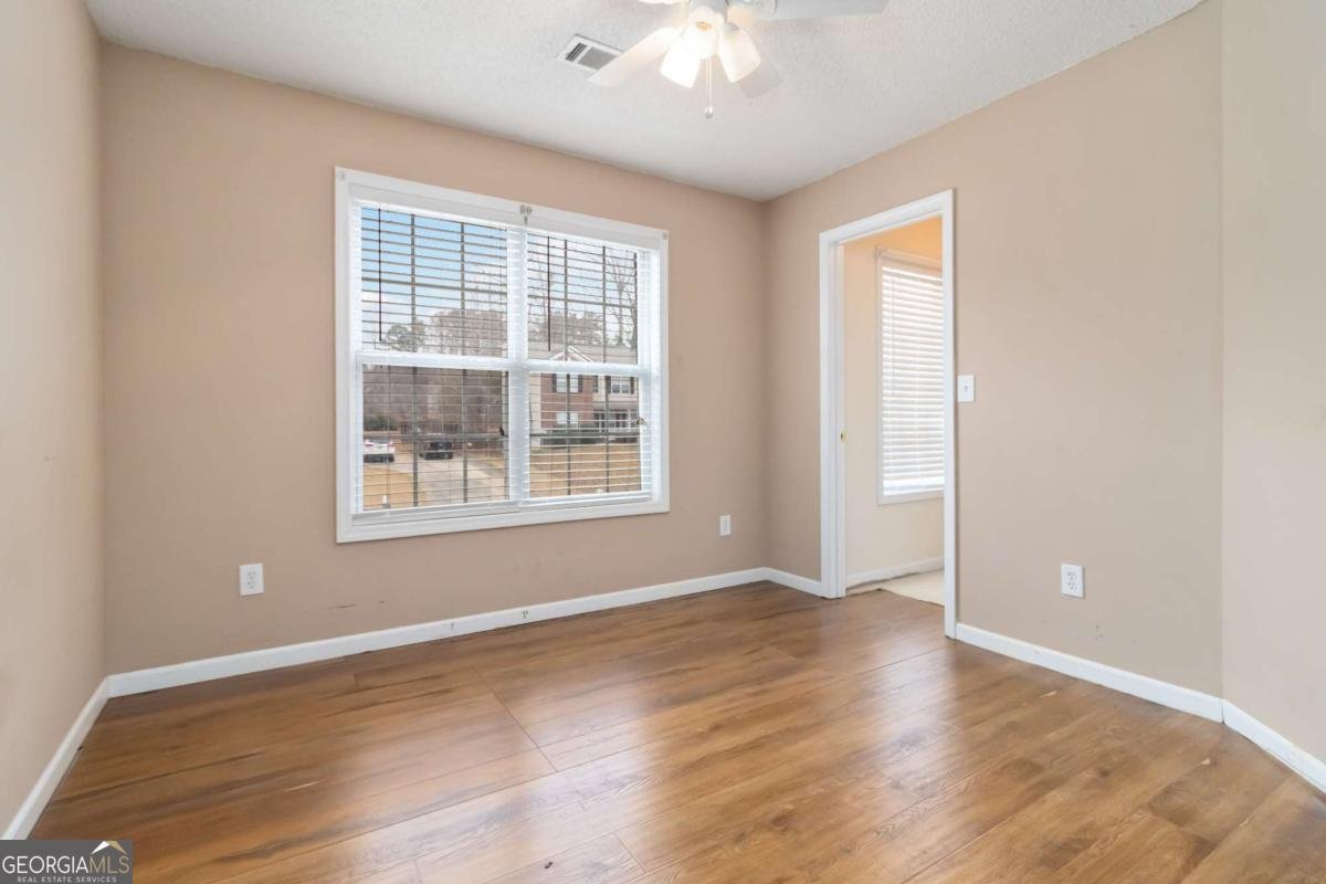 255 Camden Park Drive Lawrenceville - 33