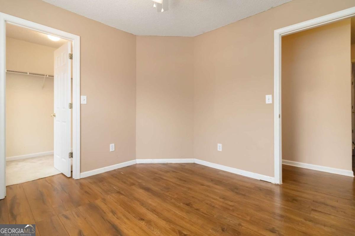 255 Camden Park Drive Lawrenceville - 34