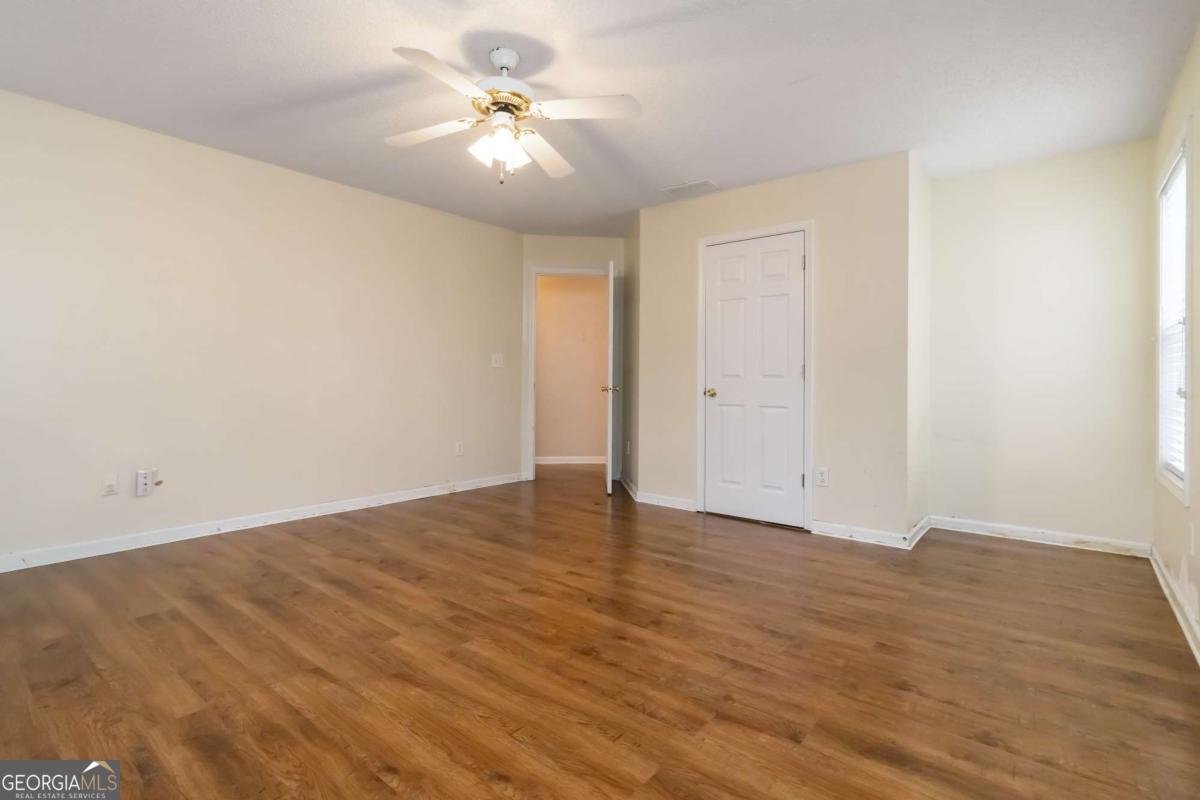 255 Camden Park Drive Lawrenceville - 36