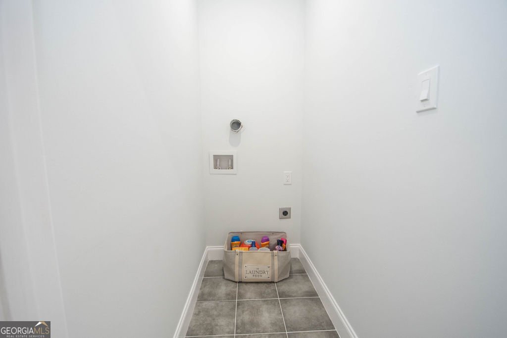 5705 Registry Oaks Lane Mableton - 76