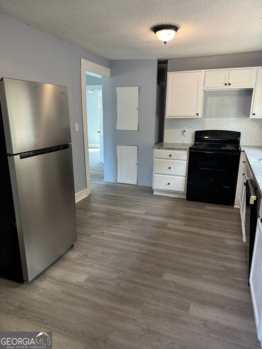 87 Avenue H Avenue Thomaston - 19