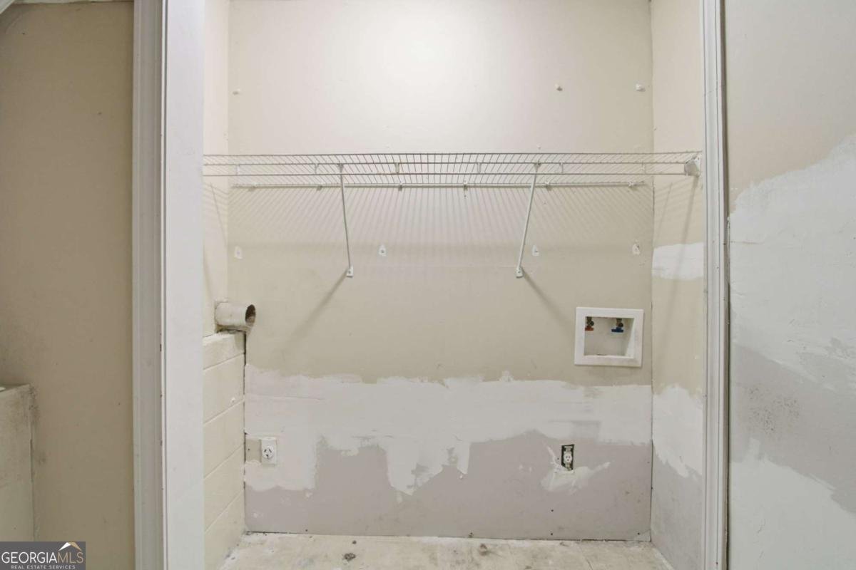 2742 Mountbery Drive Snellville - 23