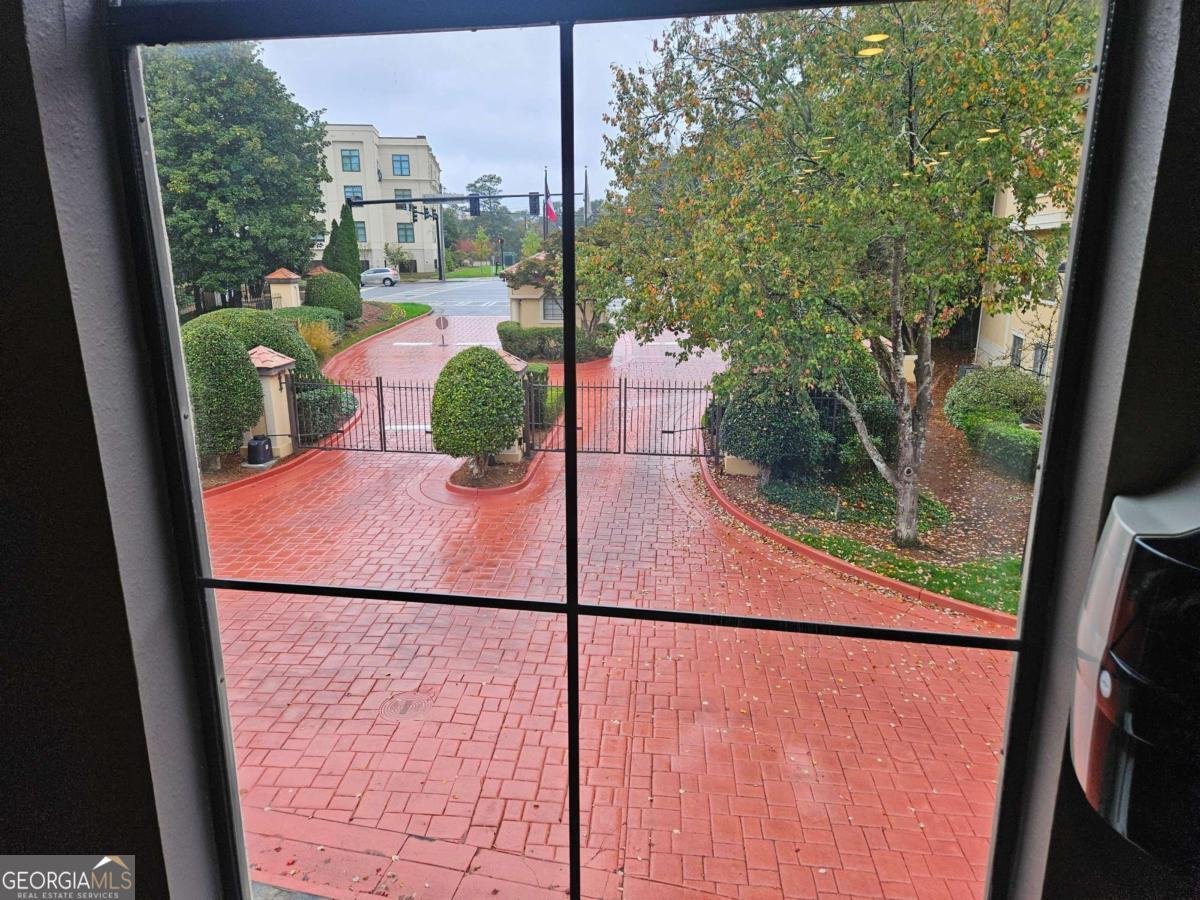 3777 Peachtree Road Atlanta - 12