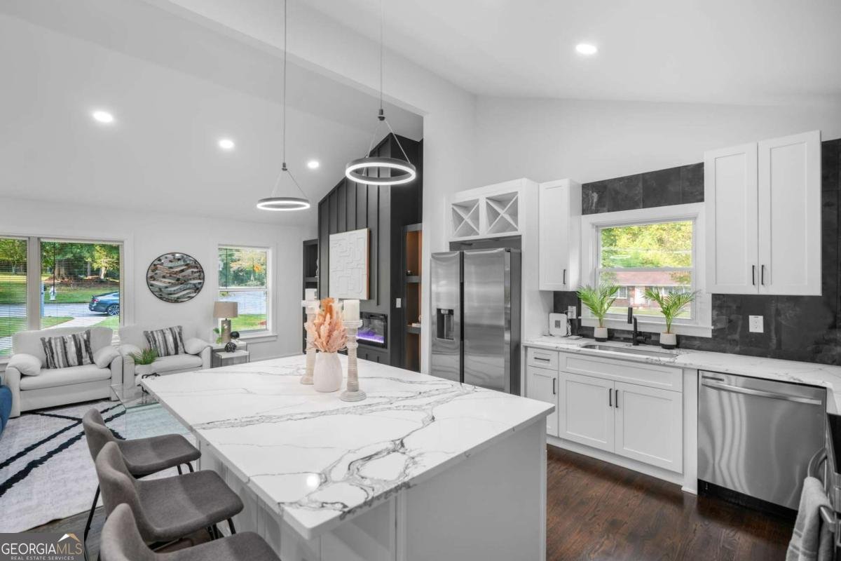 3462 Ingledale Drive Atlanta - 16