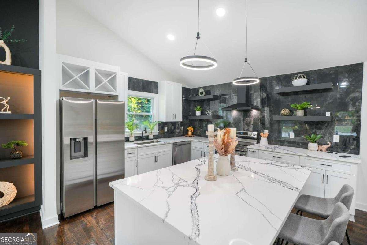 3462 Ingledale Drive Atlanta - 19