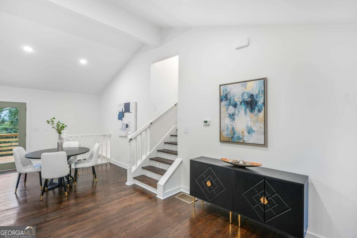 3462 Ingledale Drive Atlanta - 23