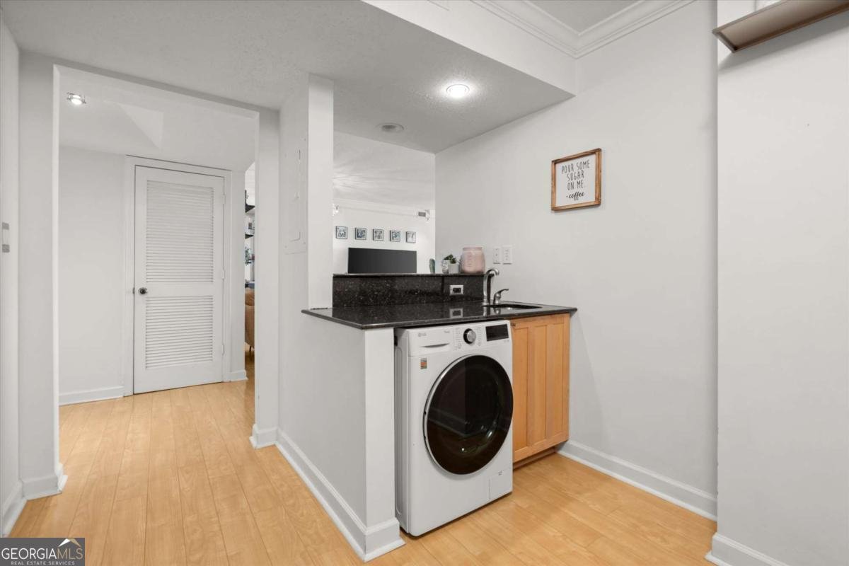 2870 Pharr Court South Atlanta - 34