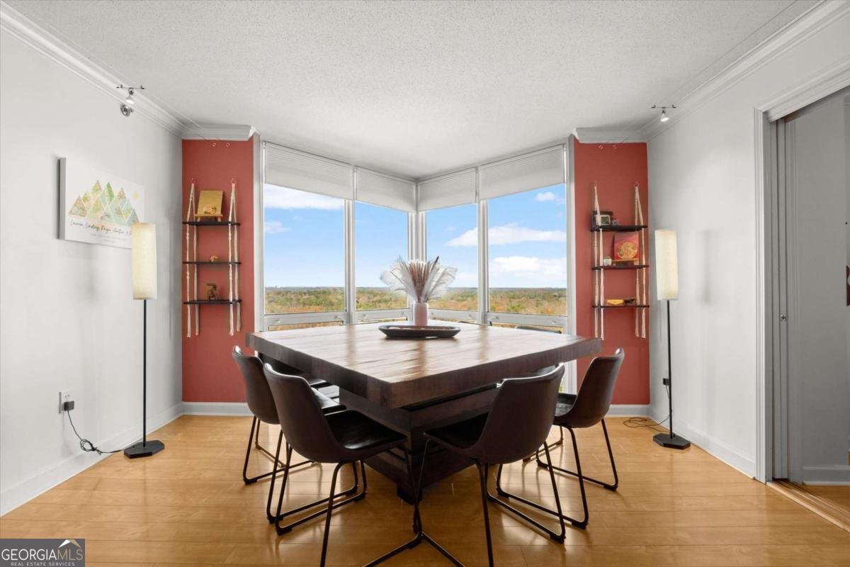 2870 Pharr Court South Atlanta - 36