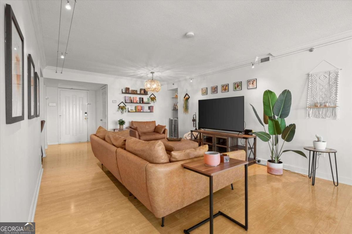 2870 Pharr Court South Atlanta - 38