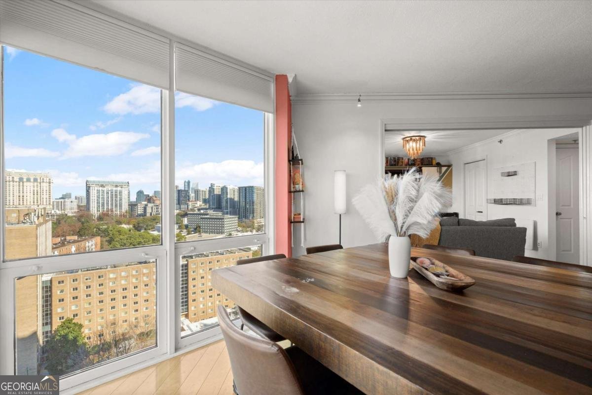 2870 Pharr Court South Atlanta - 4