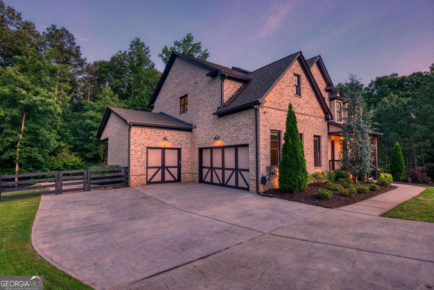 1935 Freemanville Crossing Court Milton - 3