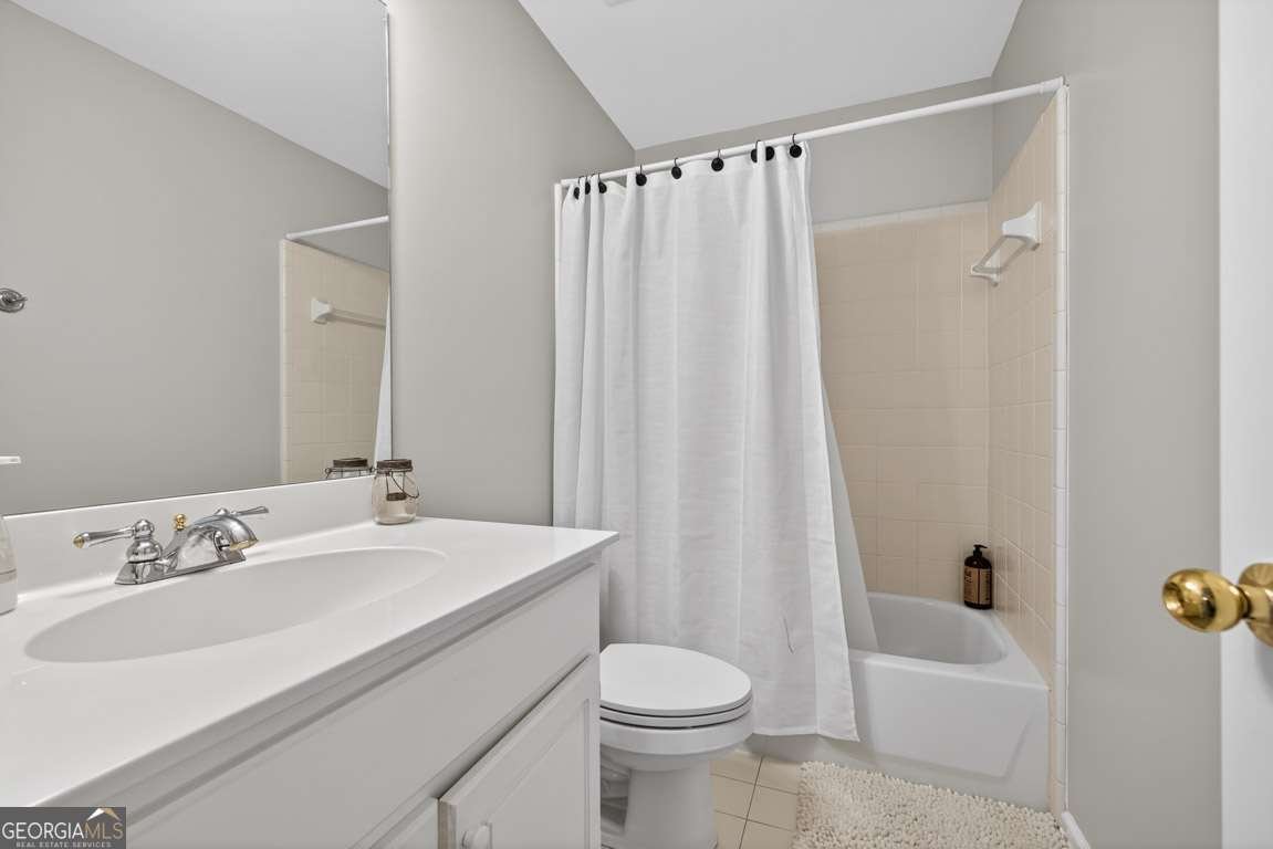 2641 Hillgrove Drive Dacula - 34