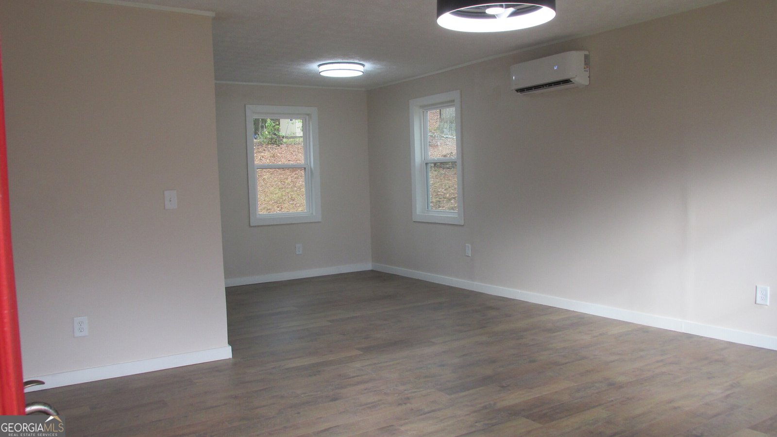 21 Duke Circle Winder - 19