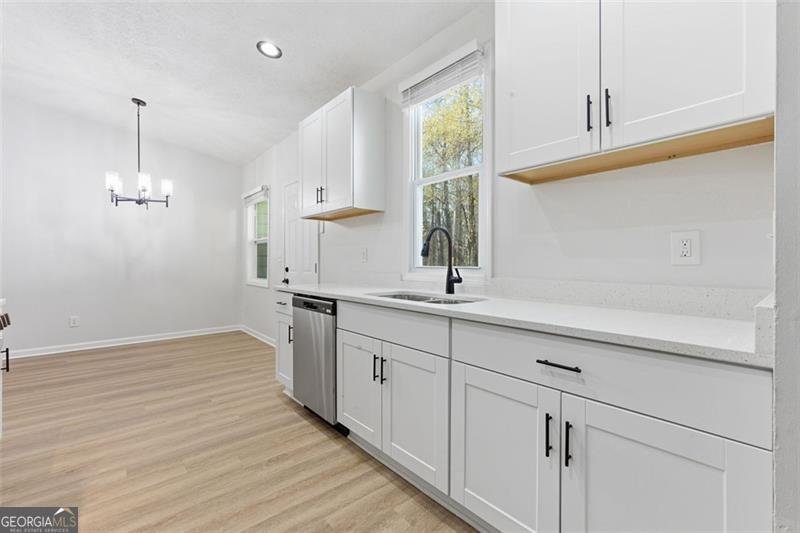 6385 Emerald Pointe Circle College Park - 12