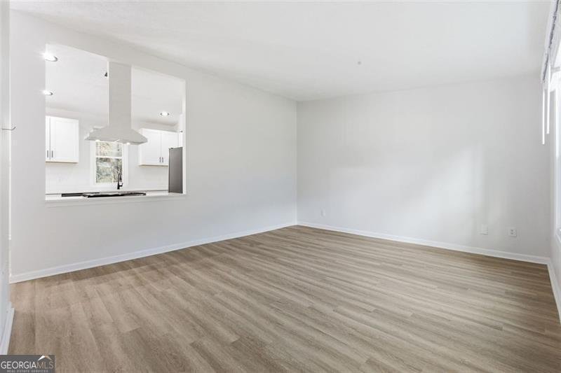 6385 Emerald Pointe Circle College Park - 16