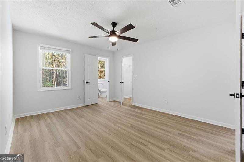 6385 Emerald Pointe Circle College Park - 23