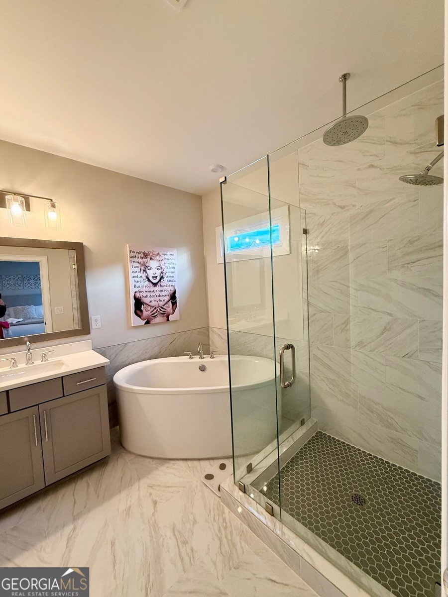 2098 Cortland Milton - 12