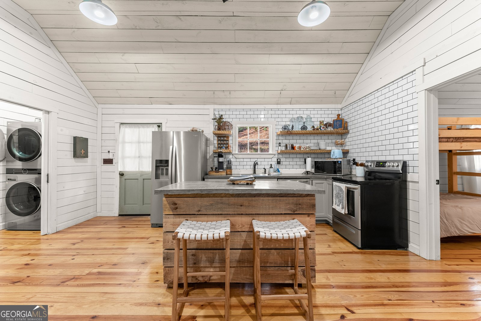 121 Waterfalls Way Clarkesville - 17