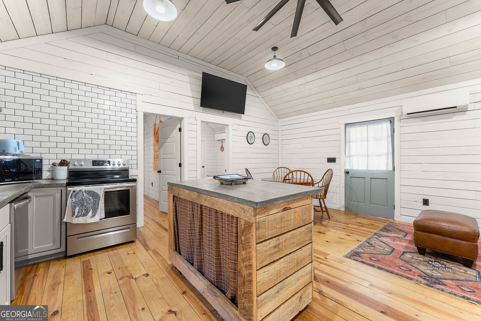 121 Waterfalls Way Clarkesville - 21